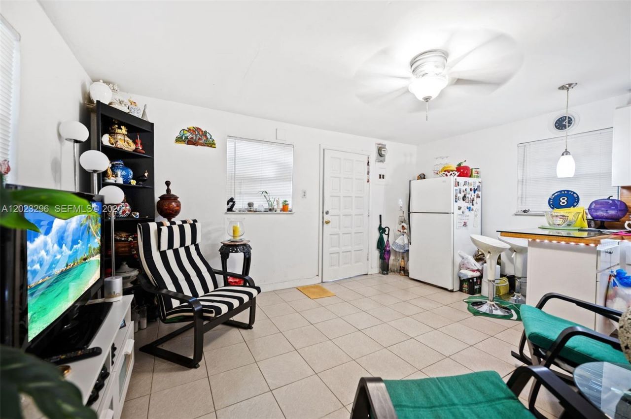 1792 SW 11th St , Miami, FL 33135 Photo