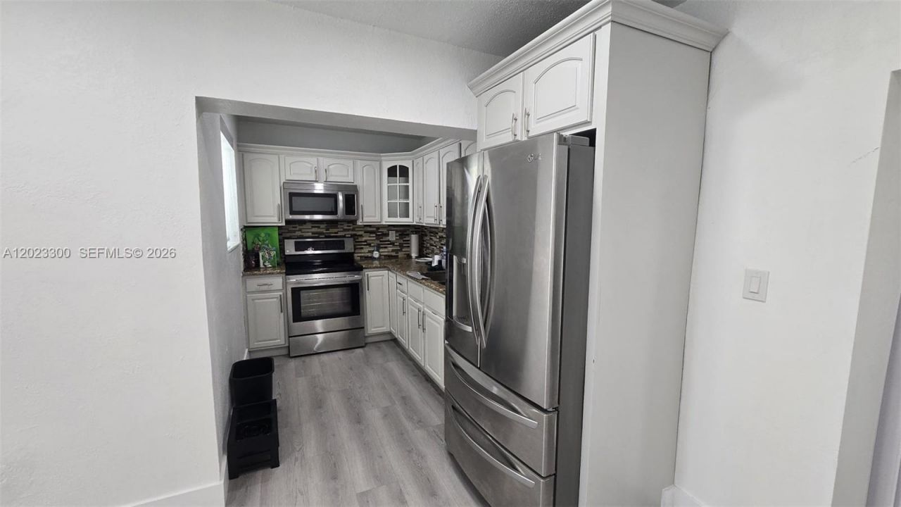 2645 SW 90th Ave , Unit 2645, Miami, FL 33165 Photo