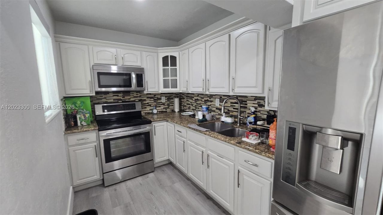 2645 SW 90th Ave , Unit 2645, Miami, FL 33165 Photo