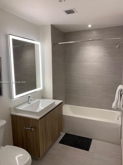 2960 NE 207th St , Unit 709, Aventura, FL 33180 Photo