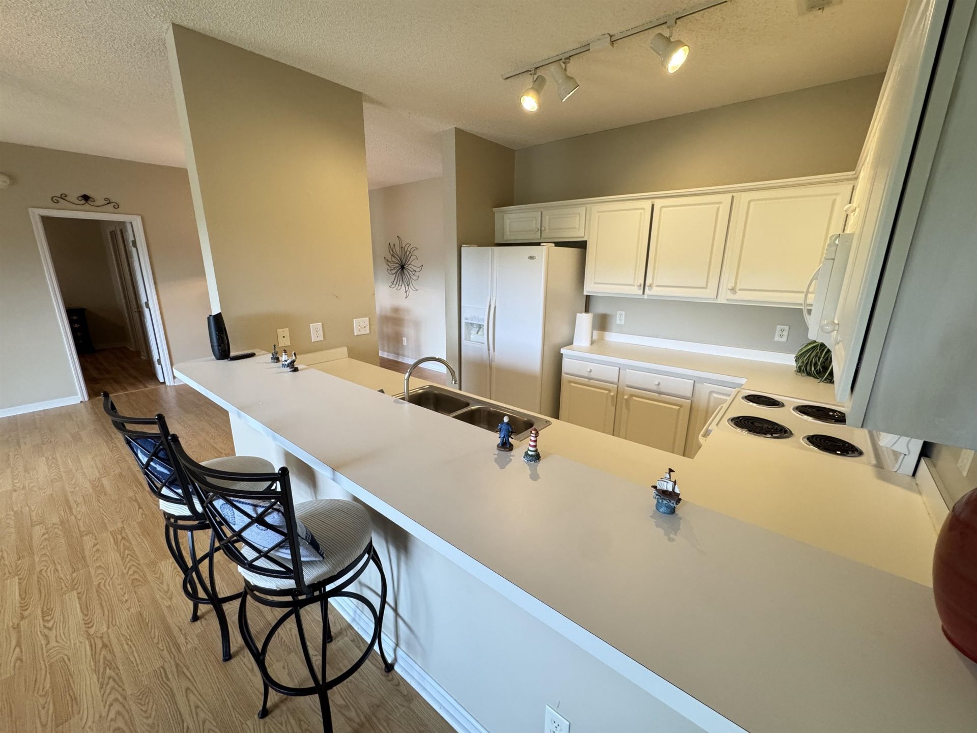 1058 Sea Mountain Hwy.  Photo 15