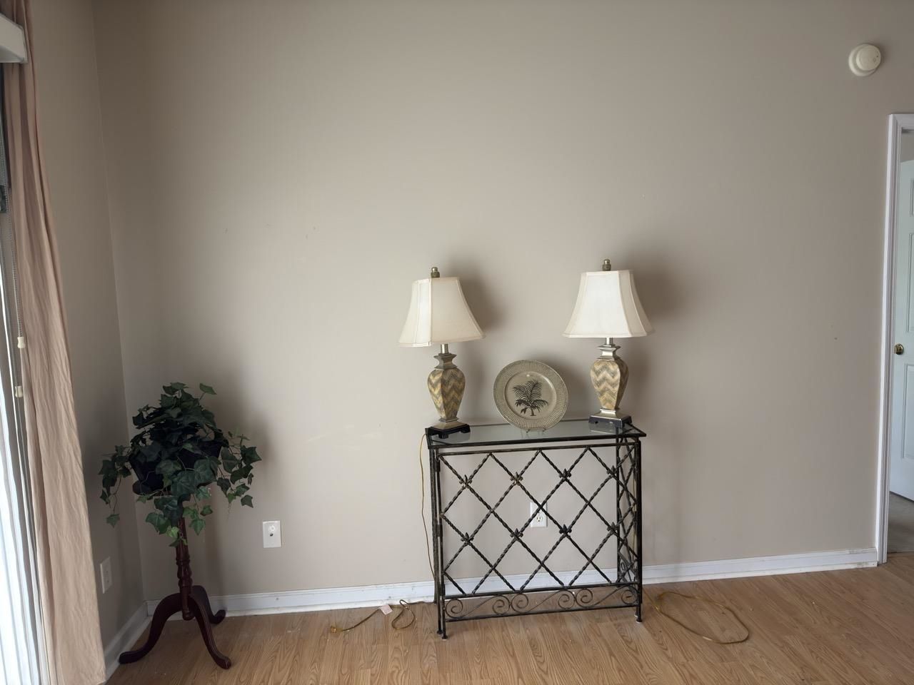 1058 Sea Mountain Hwy.  Photo 4
