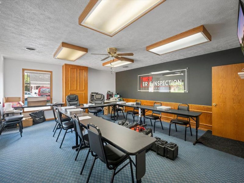 318 W Main Street, Bellevue, OH 44811 Photo 12