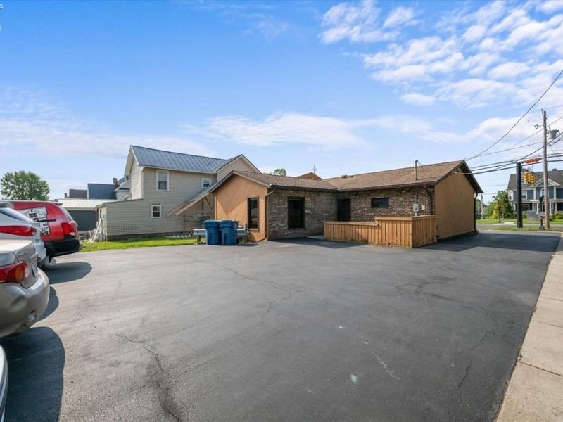 318 W Main Street, Bellevue, OH 44811 Photo 17