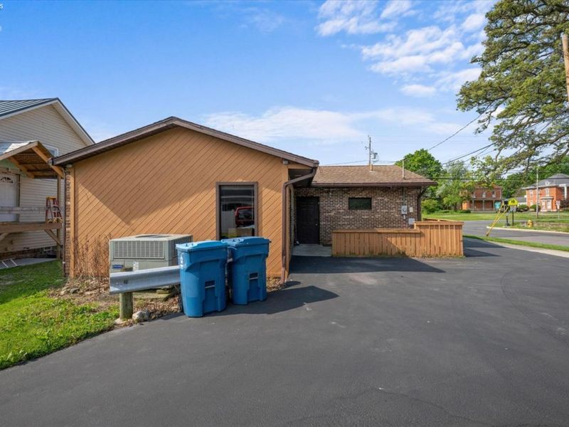 318 W Main Street, Bellevue, OH 44811 Photo 18