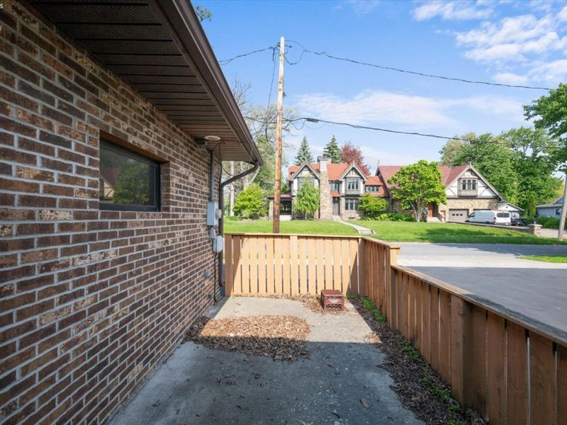 318 W Main Street, Bellevue, OH 44811 Photo 21