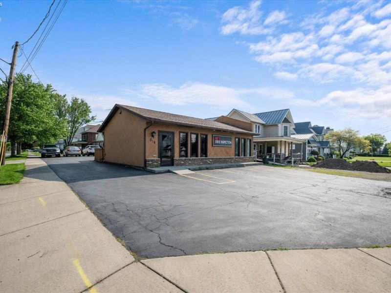 318 W Main Street, Bellevue, OH 44811 Photo 5