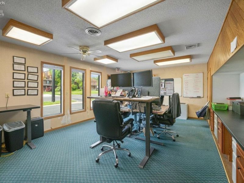 318 W Main Street, Bellevue, OH 44811 Photo 8