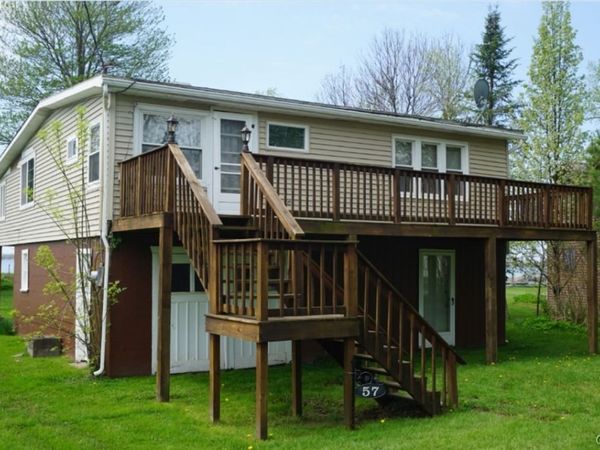 57 Chipman Ln , Sandy Creek, NY 13145
