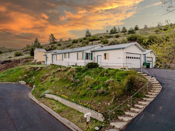 336 S Rogers Street, Klamath Falls, OR 97601