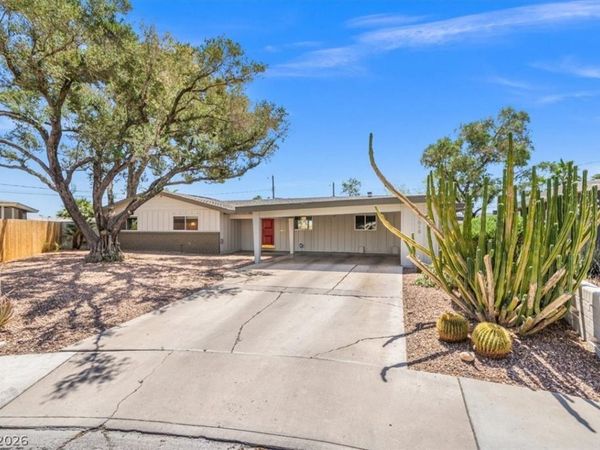 1815 8th Place , Las Vegas, NV 89104