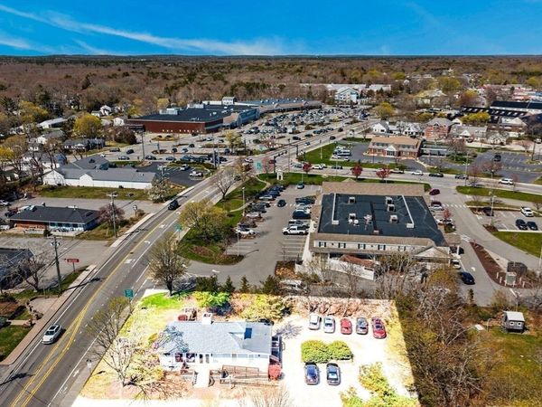 87 Davis Straits, Falmouth, MA 02540