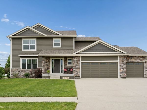 260 NW 8th Street, Earlham, IA 50072