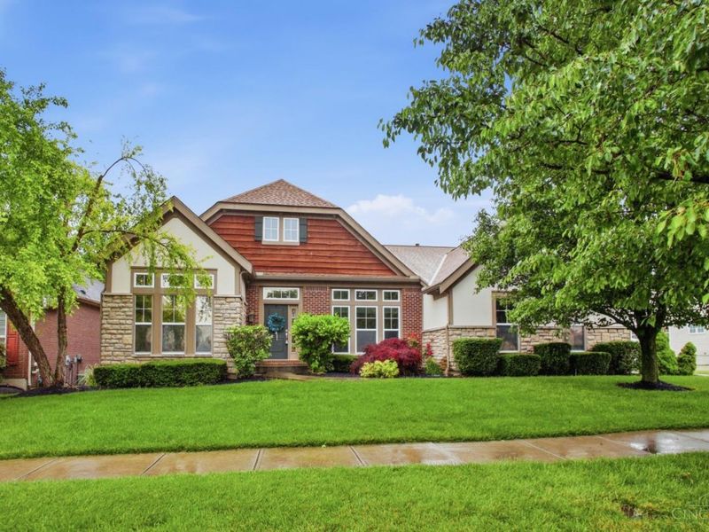 1469 Shaker Run Boulevard, Lebanon, OH 45036 Photo 2