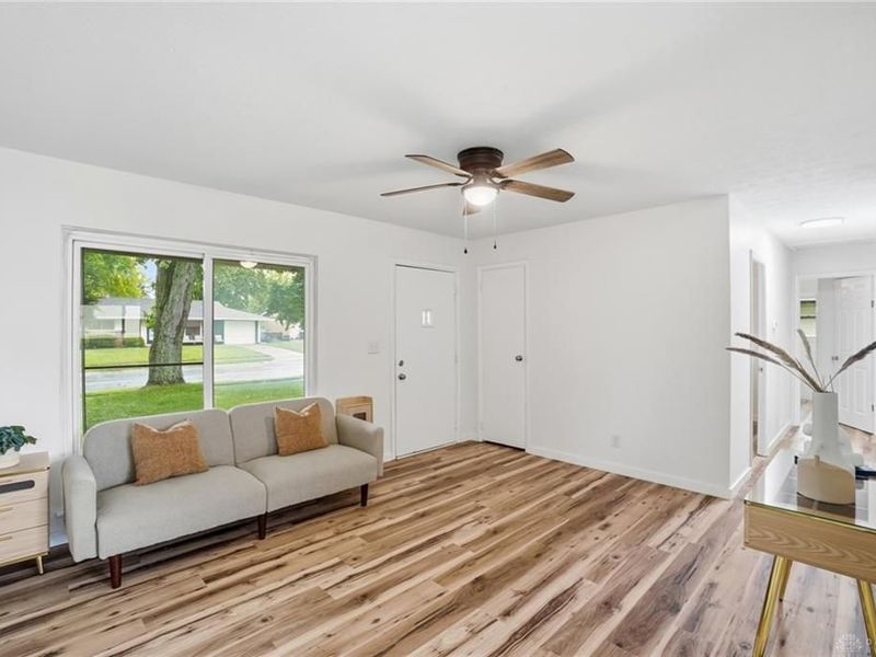 1923 Portage Path, Springfield, OH 45506 Photo 8