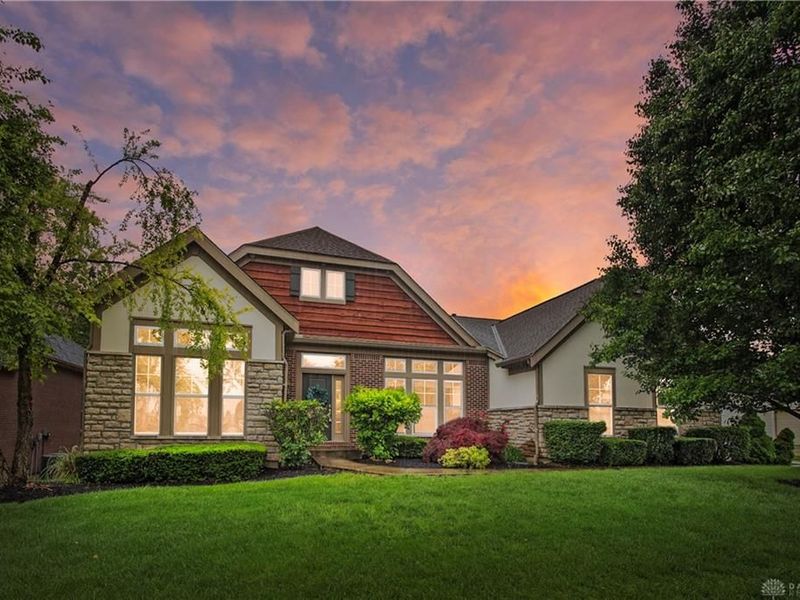 1469 Shaker Run Boulevard, Lebanon, OH 45036 Photo 1