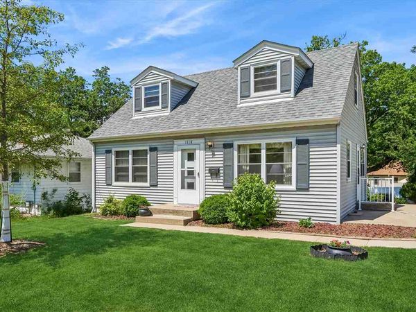 1118 Deforest Ave., Iowa City, IA 52240