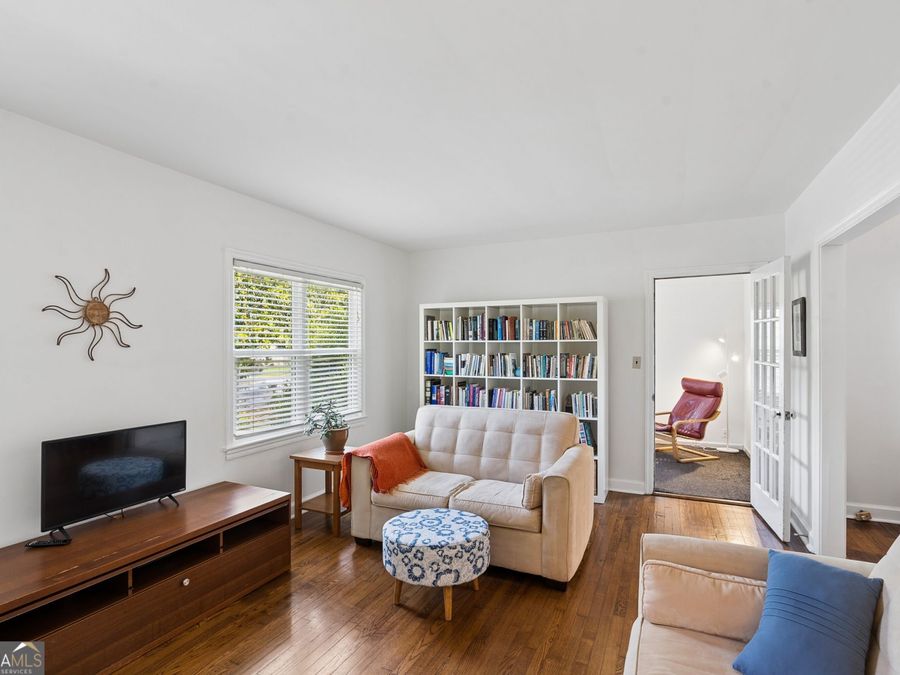 Property Image 6