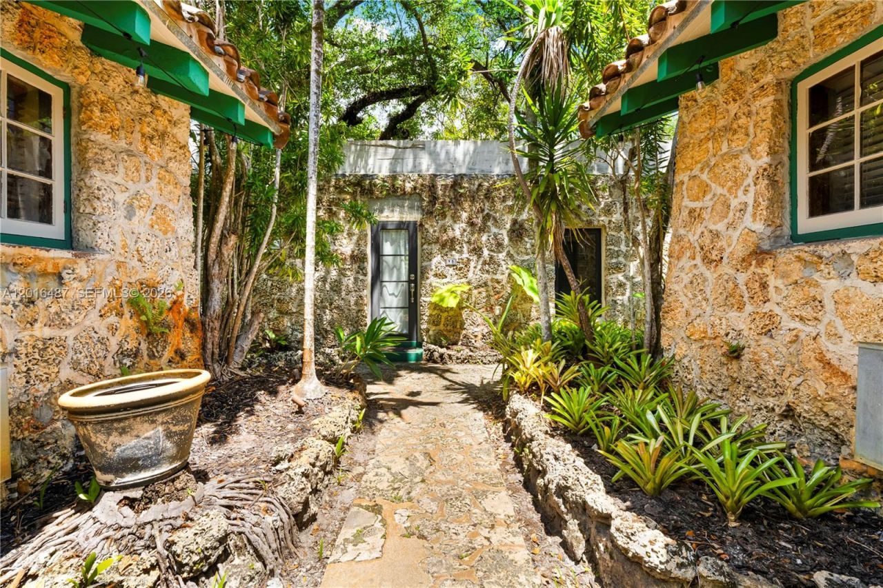 1301 Milan Ave , Unit 3, Coral Gables, FL 33134 Photo