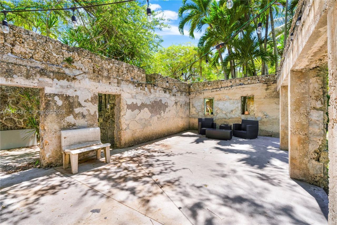 1301 Milan Ave , Unit 3, Coral Gables, FL 33134 Photo