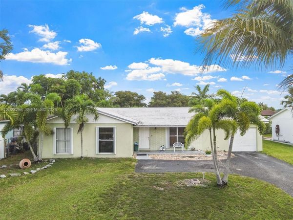 12381 SW 264th St , Homestead, FL 33032