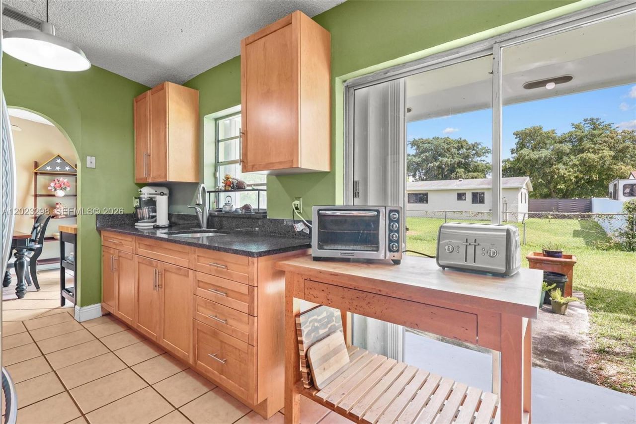 12381 SW 264th St , Homestead, FL 33032 Photo