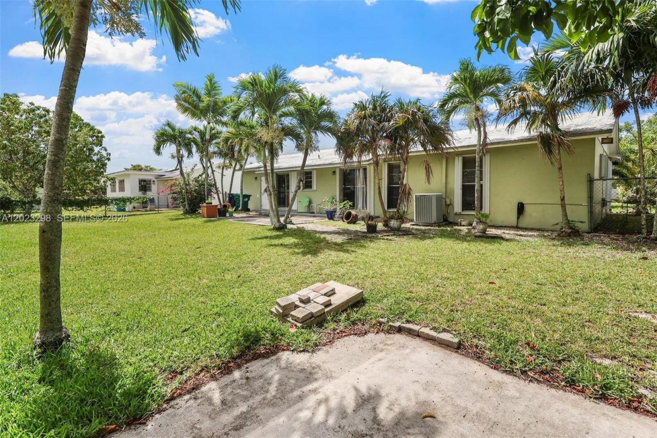 12381 SW 264th St , Homestead, FL 33032 Photo