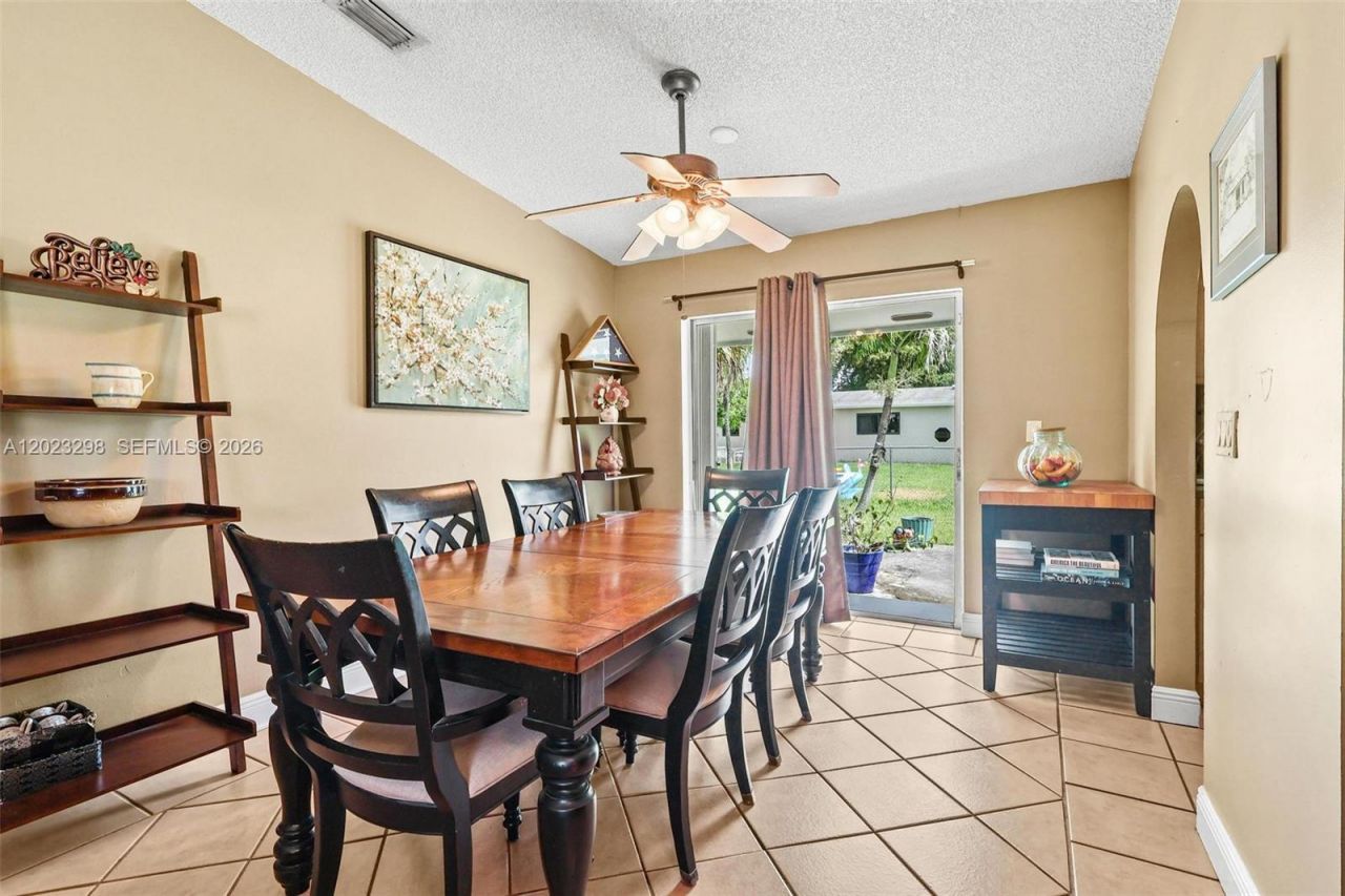 12381 SW 264th St , Homestead, FL 33032 Photo