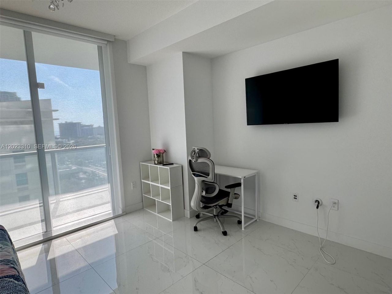 79 SW 12th St , Unit 1806, Miami, FL 33130 Photo