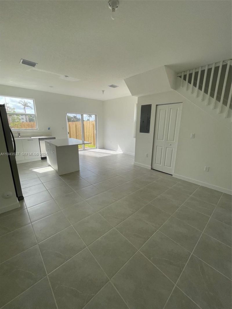 12075 NW 24th Ct , Miami, FL 33167 Photo