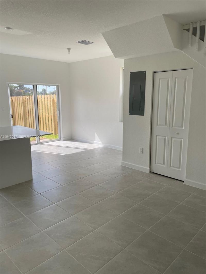 12075 NW 24th Ct , Miami, FL 33167 Photo