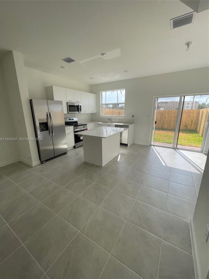 12075 NW 24th Ct , Miami, FL 33167 Photo