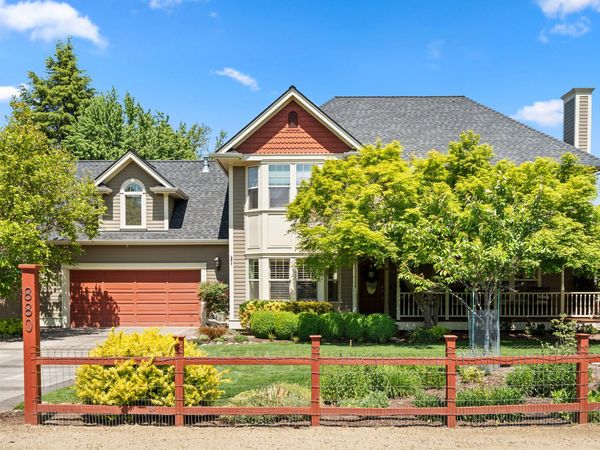 880 Singler Lane, Jacksonville, OR 97530