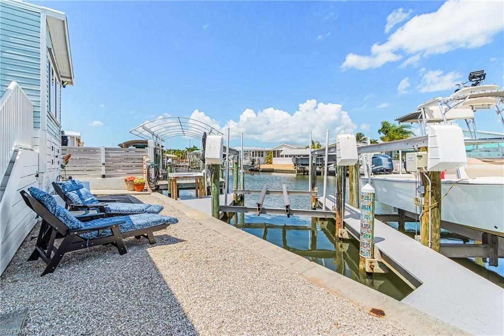 3019 Bowsprit Ln, Saint James City, FL 33956 Photo