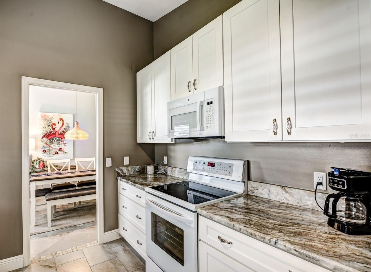 130 Southampton Place, Unit 360, Venice, FL 34293 Photo