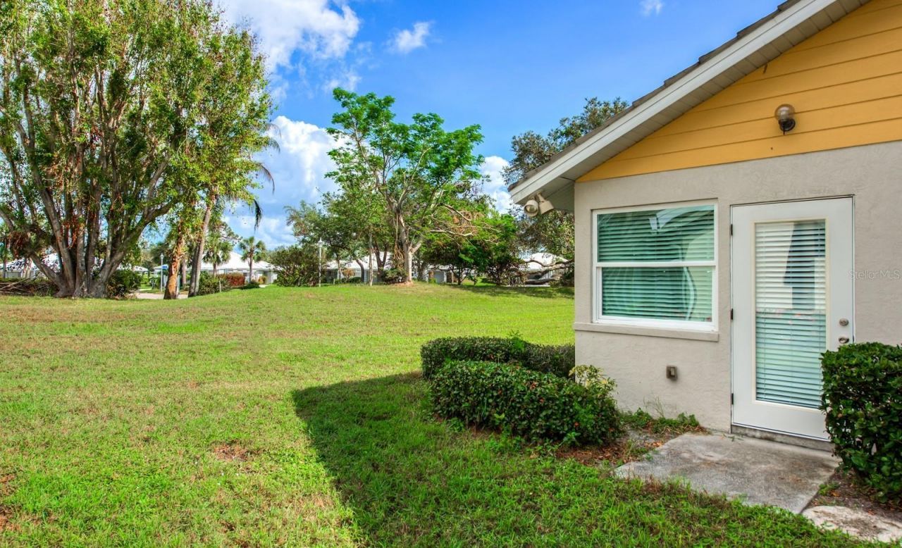 130 Southampton Place, Unit 360, Venice, FL 34293 Photo