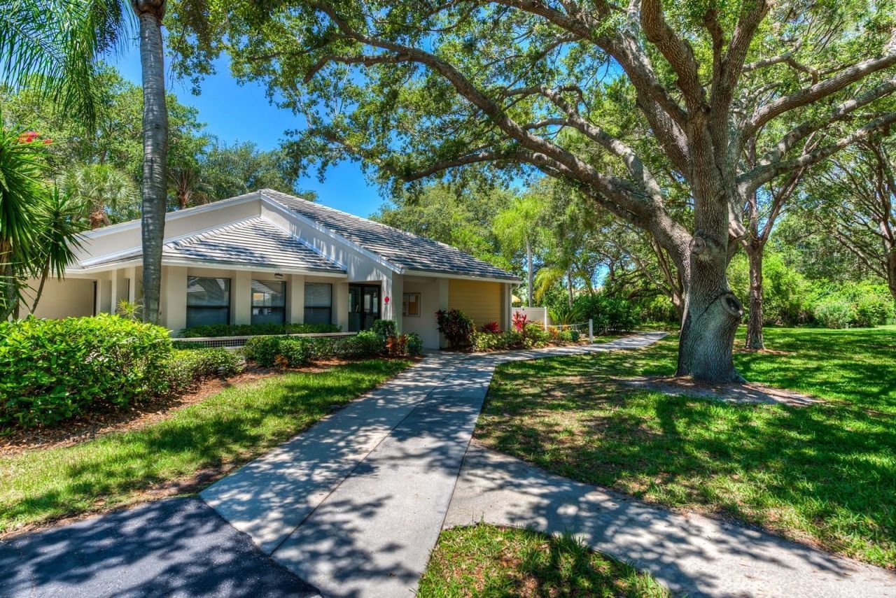 130 Southampton Place, Unit 360, Venice, FL 34293 Photo