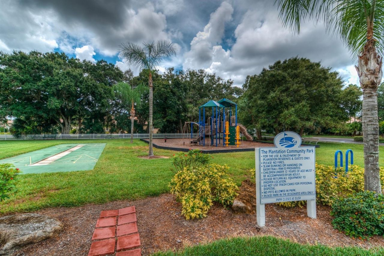 130 Southampton Place, Unit 360, Venice, FL 34293 Photo