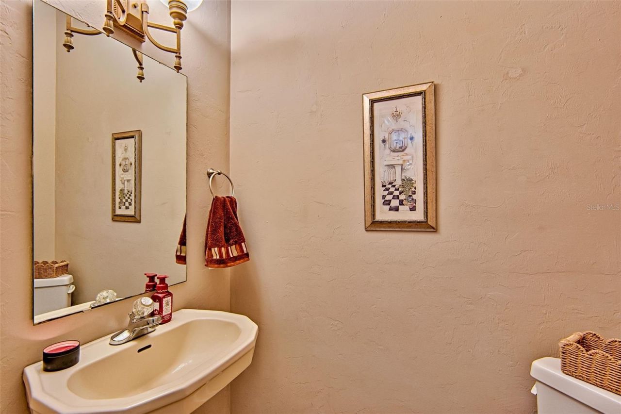 12208 SW 9th Avenue , Newberry, FL 32669 Photo