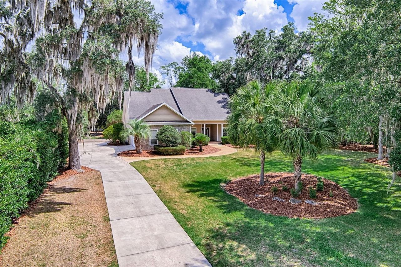 12208 SW 9th Avenue , Newberry, FL 32669 Photo