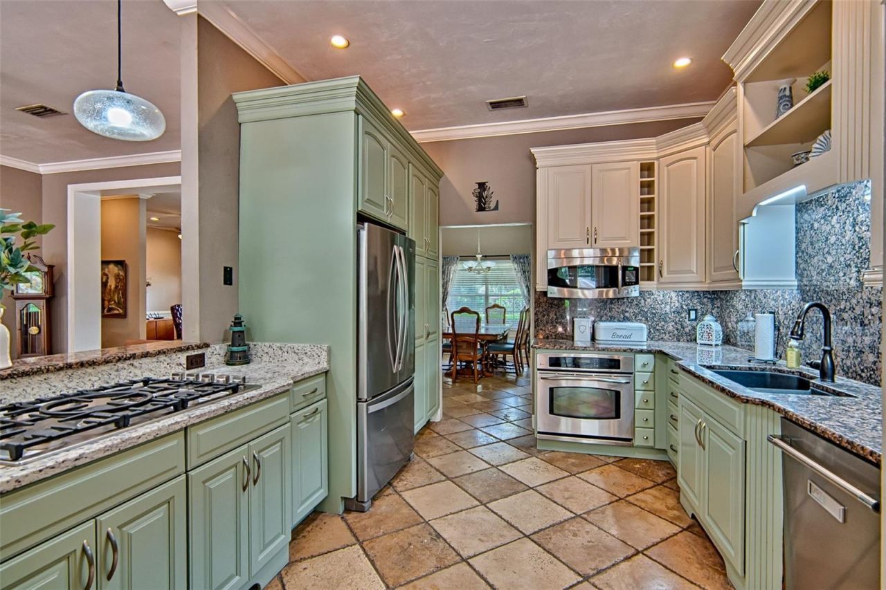 12208 SW 9th Avenue , Newberry, FL 32669 Photo