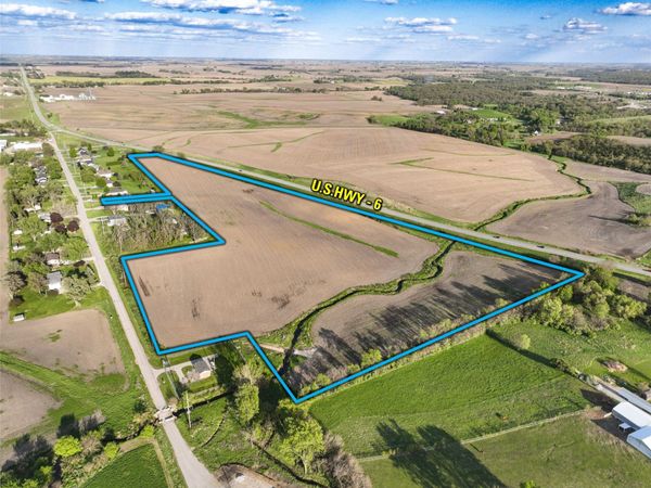 04 US Highway 6 Highway, Newton, IA 50208