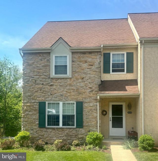 123 Westridge Place S, Unit 112, Phoenixville, PA 19460 Main Photo