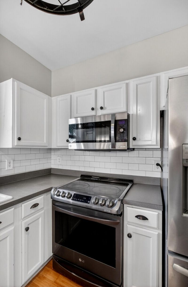 216 Trillium Avenue Photo 12