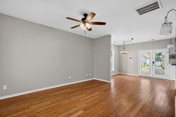 216 Trillium Avenue photo 4