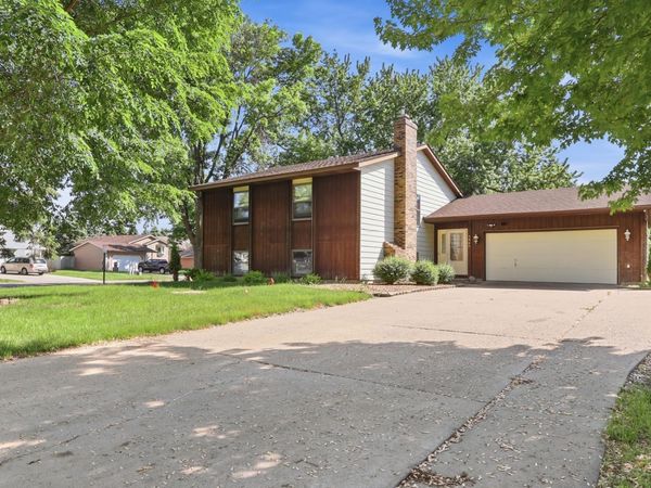 7965 75th Street S, Cottage Grove, MN 55016