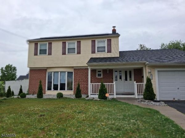 119 Colonial Rd, Edgewater Park, NJ 08010