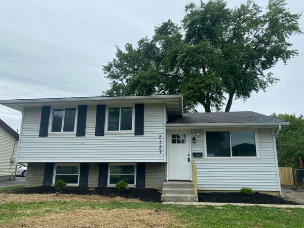 2127 Shawbury Court E, Columbus, OH 43229