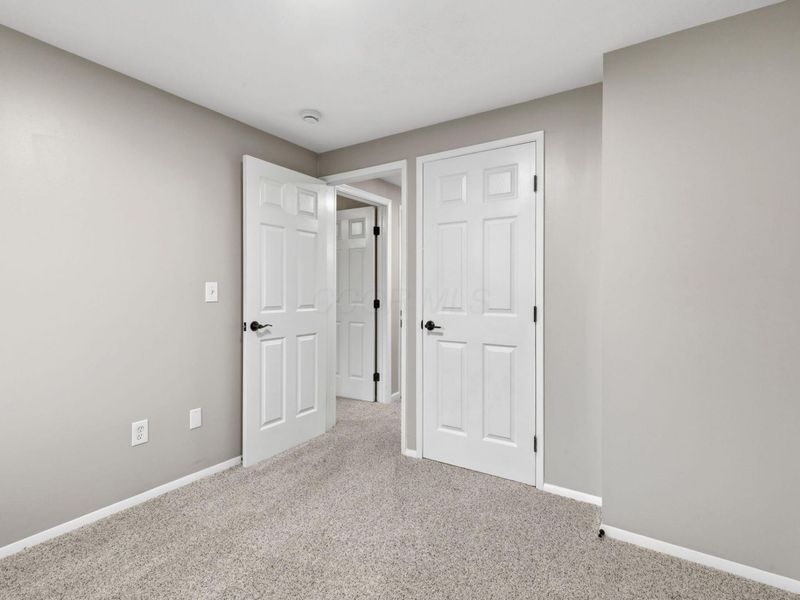 2127 Shawbury Court E, Columbus, OH 43229 Photo 17