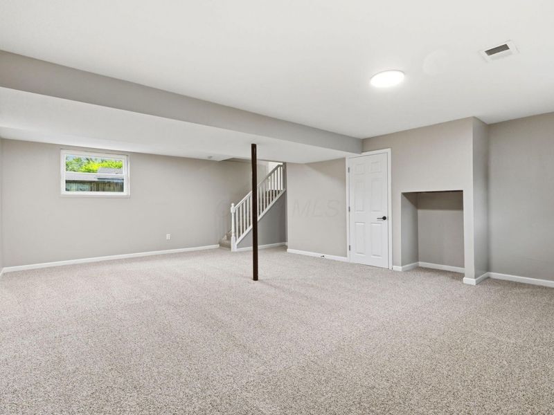 2127 Shawbury Court E, Columbus, OH 43229 Photo 20